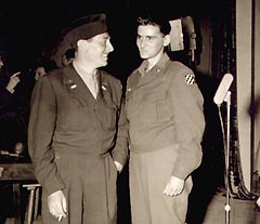 Actor/Writer Reginald Gardiner visits with 3rd Division GI, Eddie Whosis after show-Bh001x.jpg (17398 bytes)