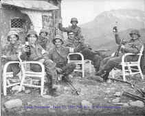 3rd DivTroops at Berchtesgaden.jpg (88412 bytes)